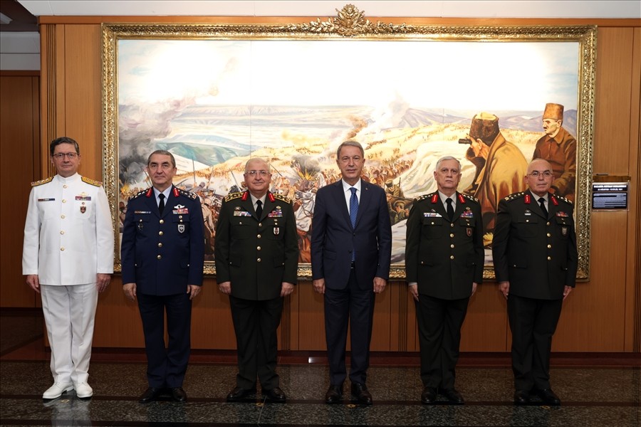 Kara Kuvvetleri Komutanlığında devir teslim Kara Kuvvetleri Komutanlığında devir teslim