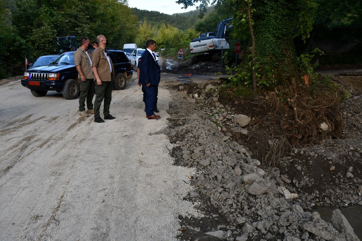 Yağışlardan dolayı zarar gören alanları inceleyen Vali Güler müjdeyi verdi!