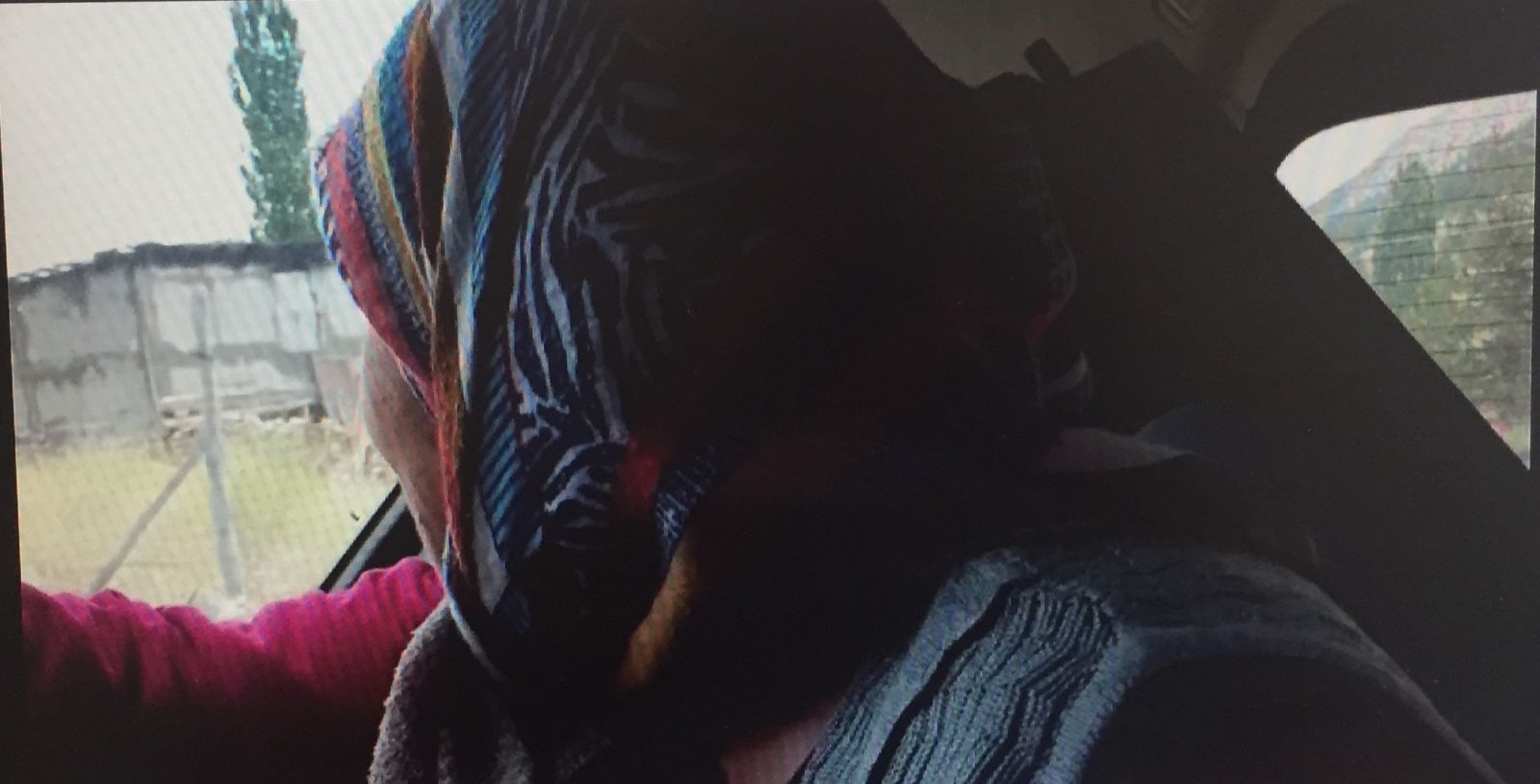 Evi yangında küle döndü! Evine bakıp ağlaması ise yürekleri yaktı