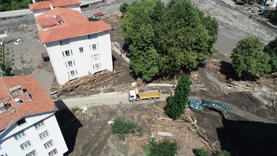 Tuzla Belediyesi personelinden yürekleri ısıtan hareket