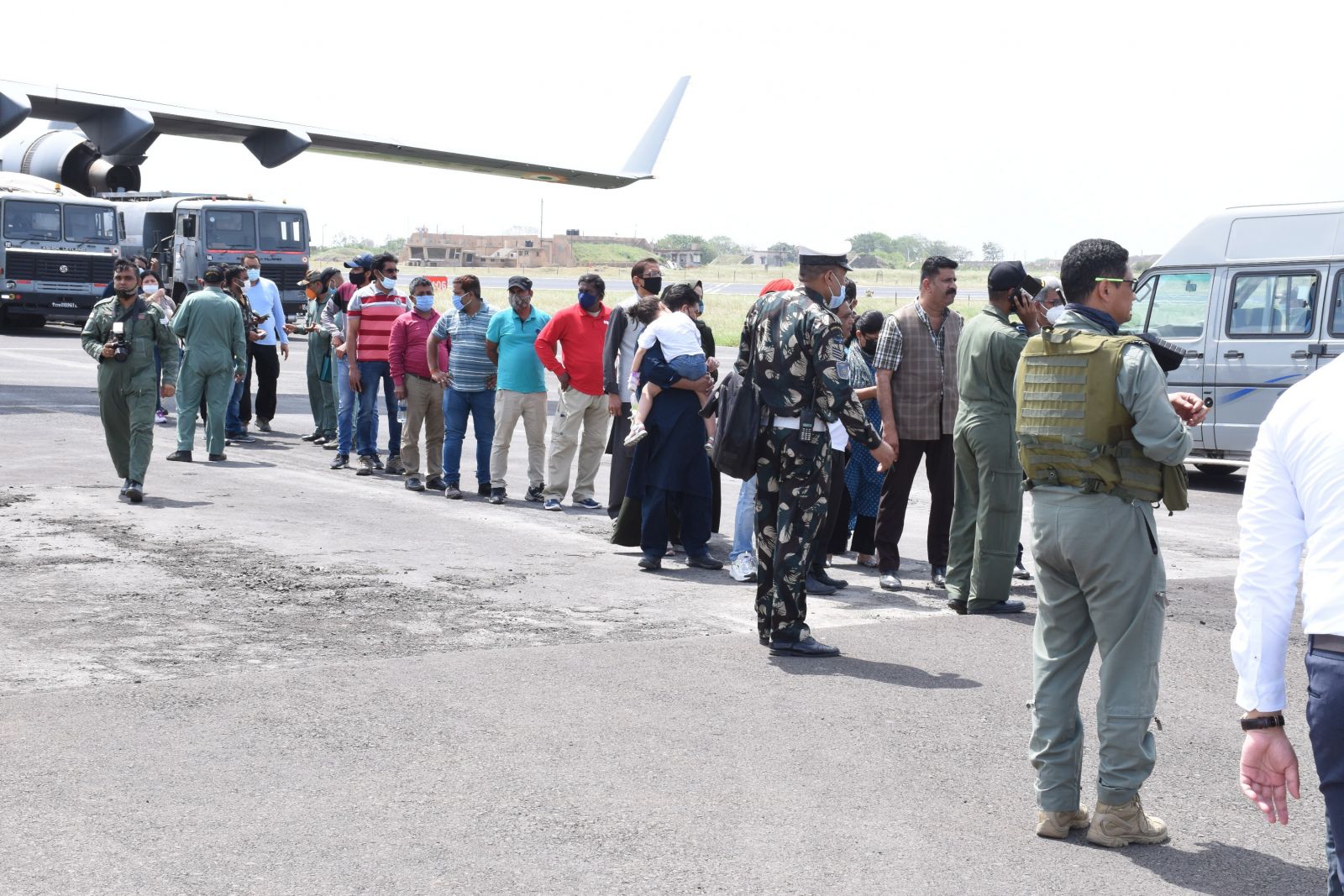 Hindistan’dan Afganistan hamlesi! Tüm diplomatlarını tahliye etti