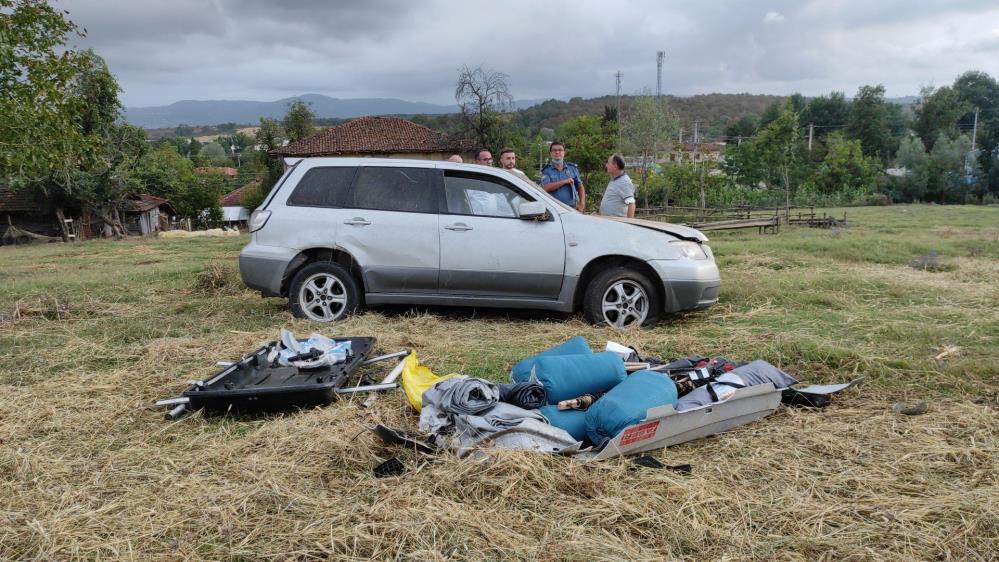 Otomobil takla attı: Yaralılar var