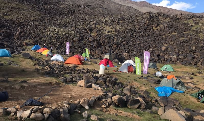 Yapamazsın dediler! O ise Türkiye’nin en yüksek dağına tırmandı