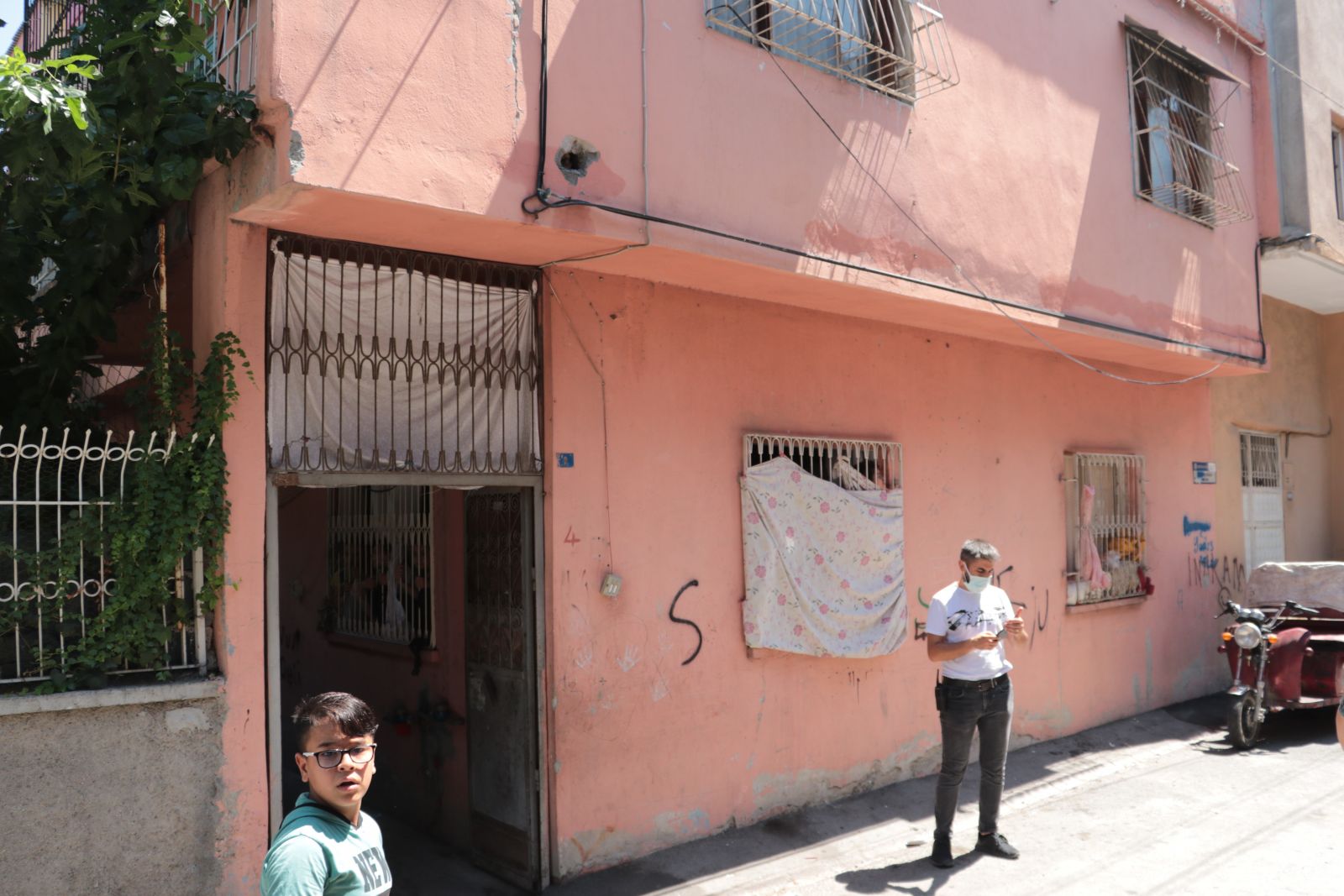 90 yaşındaki kadının öldüğünü evden su aktığını gören kiracısı fark etti