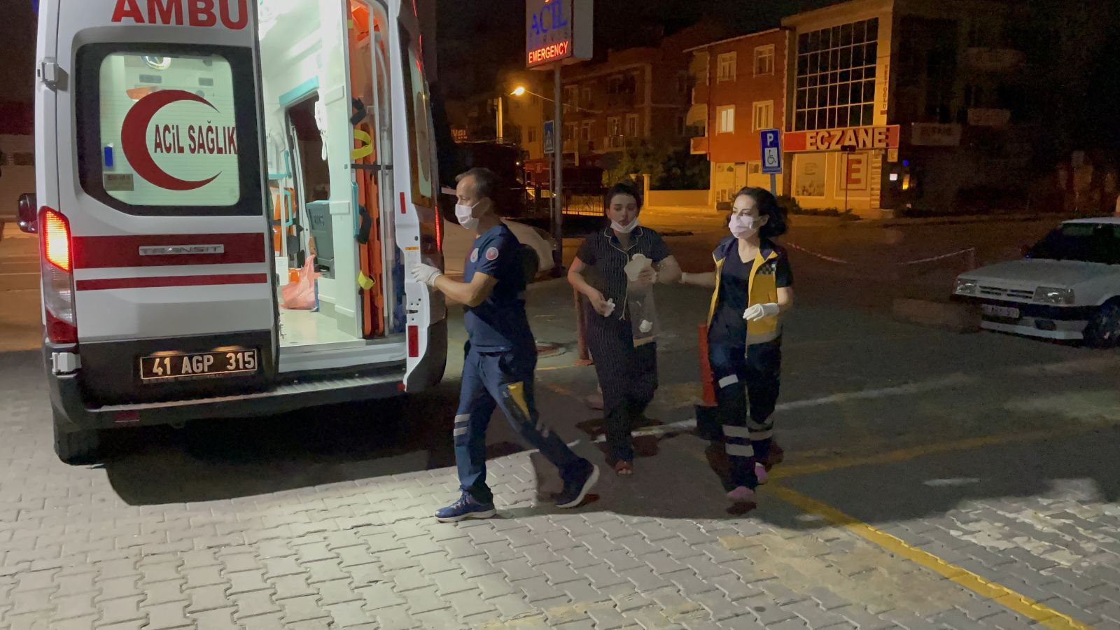 Düğün yemeğinden zehirlenen onlarca kişi hastanelik oldu