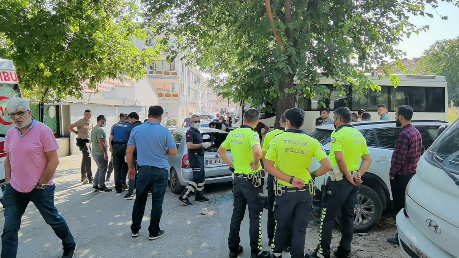 Çaldığı araçla kaçarken polisle çatıştı! Yakalanacağını anlayınca intihar etti