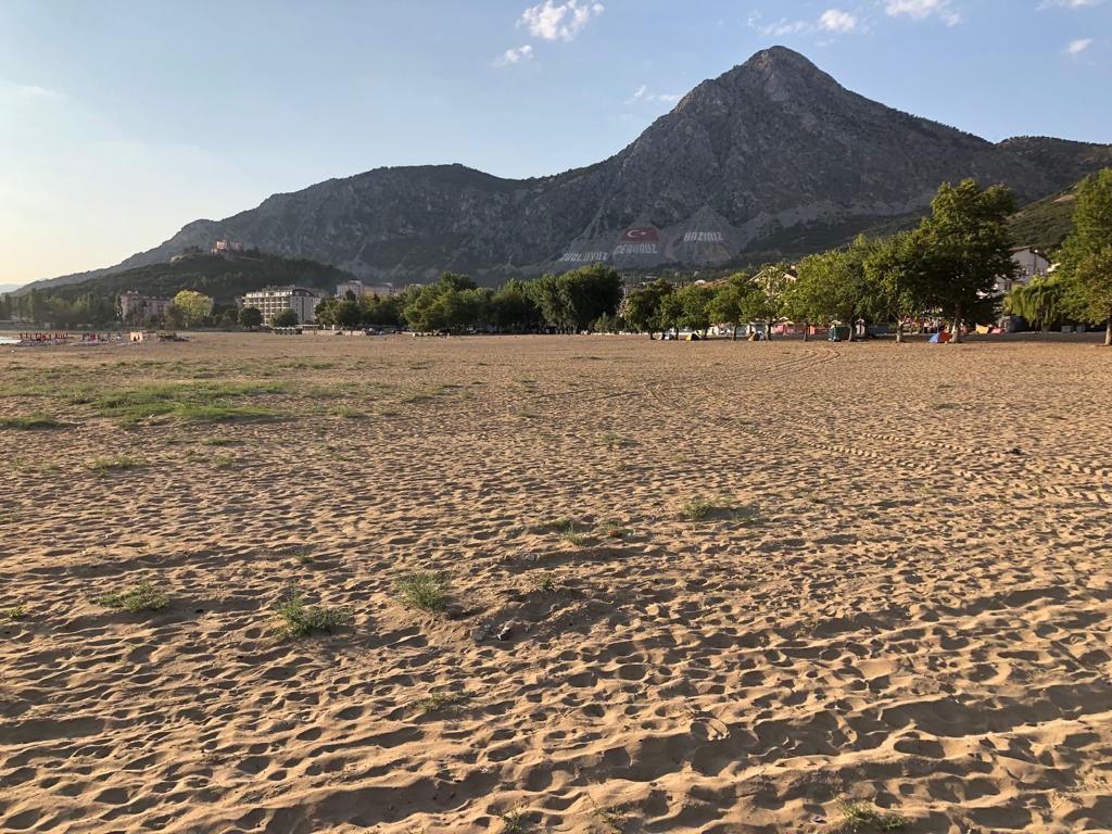 Eğirdir Gölü’nden korkutan görüntü! Her yıl çekiliyor