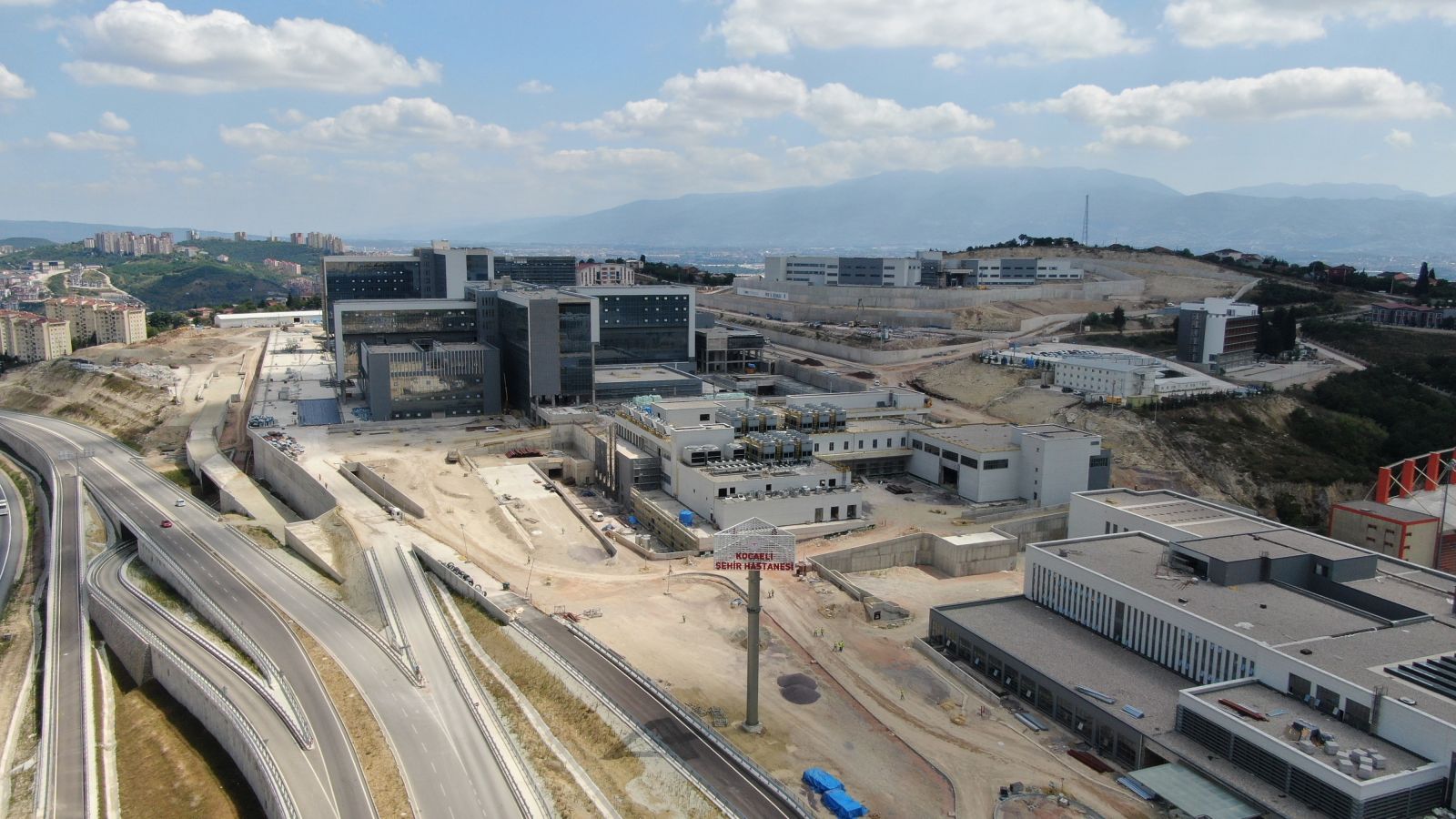 Kocaeli Şehir Hastanesi’nde sona gelindi Kocaeli Şehir Hastanesi’nde sona gelindi