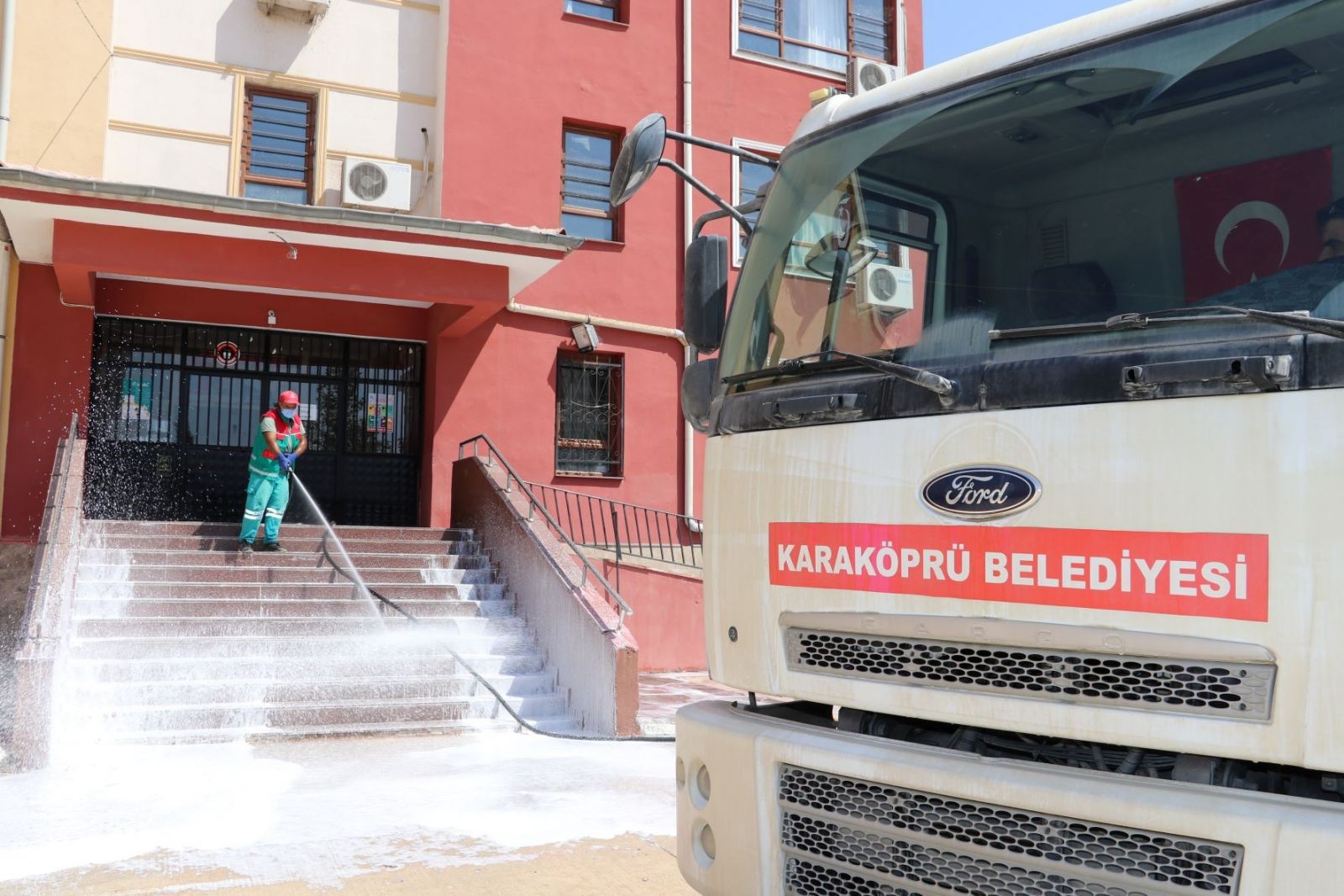 Yüz yüze eğitim öncesi okullarda kapsamlı temizlik Yüz yüze eğitim öncesi okullarda kapsamlı temizlik