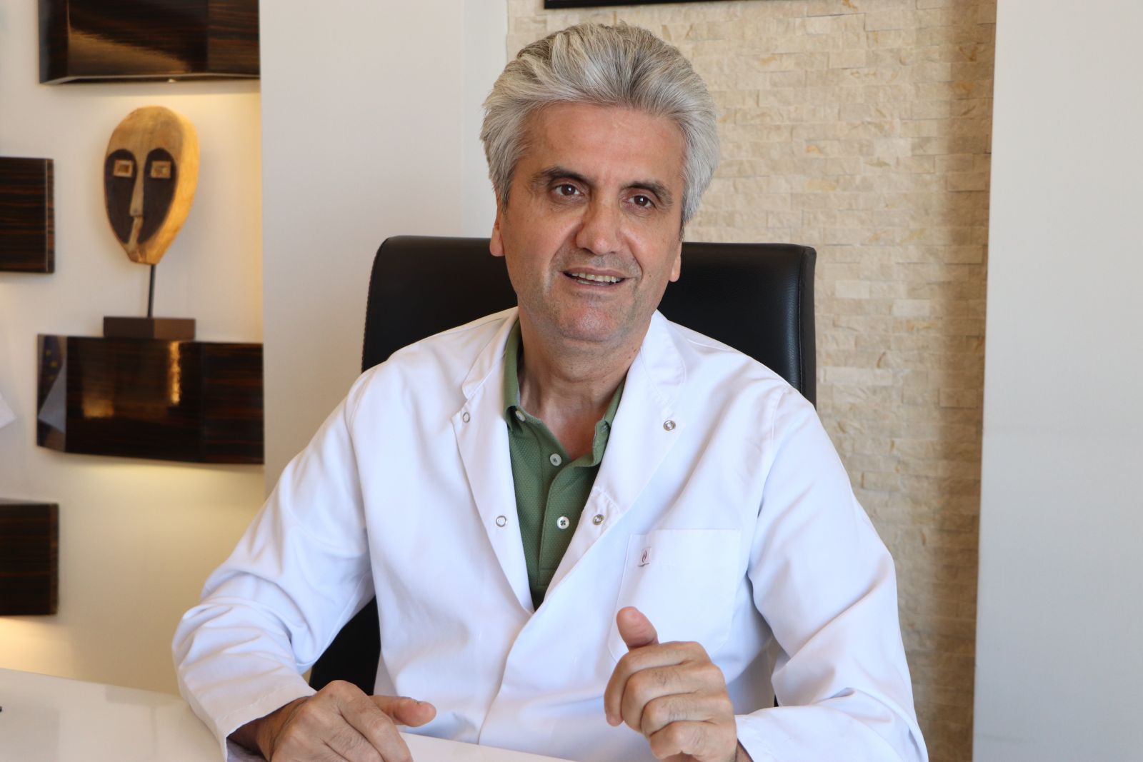 Ünlü estetikçi Akbaş: “Türkiye estetik ve plastik cerrahide dünyada ilk 3'te” Ünlü estetikçi Akbaş: “Türkiye estetik ve plastik cerrahide dünyada ilk 3'te”