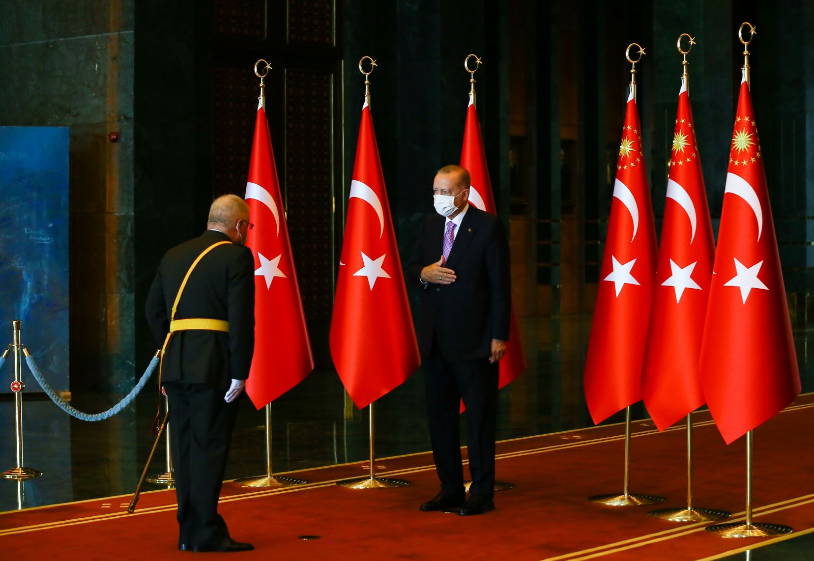 Cumhurbaşkanı Erdoğan, Zafer Bayramı tebriklerini kabul etti Cumhurbaşkanı Erdoğan, Zafer Bayramı tebriklerini kabul etti