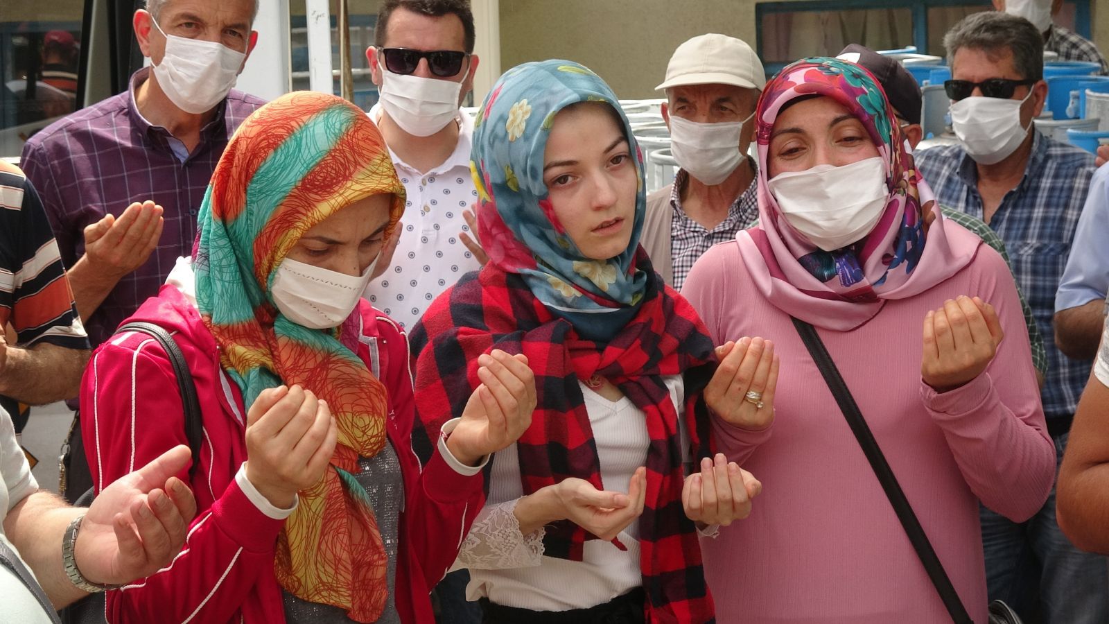 Eşini kızının önünde katleden cani kocaya ağırlaştırılmış müebbet