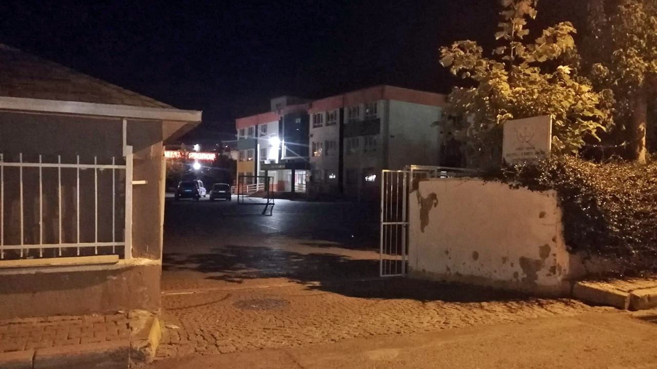 İzmir'de öğrenciler okulda zehirlendi