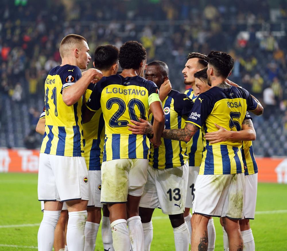 Fenerbahçe'yi 'Panenka' yaktı Fenerbahçe'yi 'Panenka' yaktı