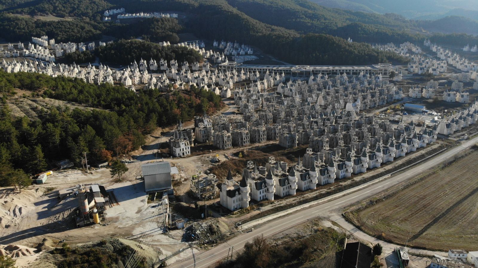 Bolu'daki 'Şato tipi' villalar 2022 yılında bitirilecek