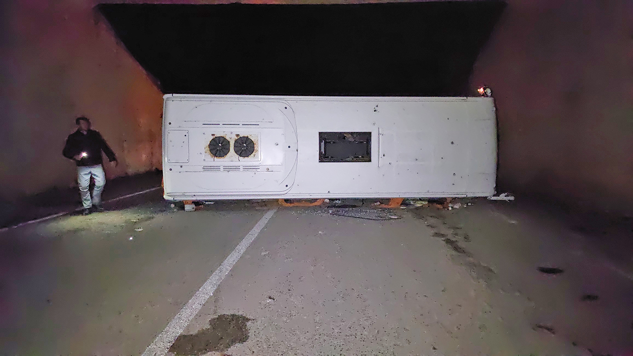 Tekirdağ'da askeri araç kaza yaptı: 14 yaralı Tekirdağ'da askeri araç kaza yaptı: 14 yaralı