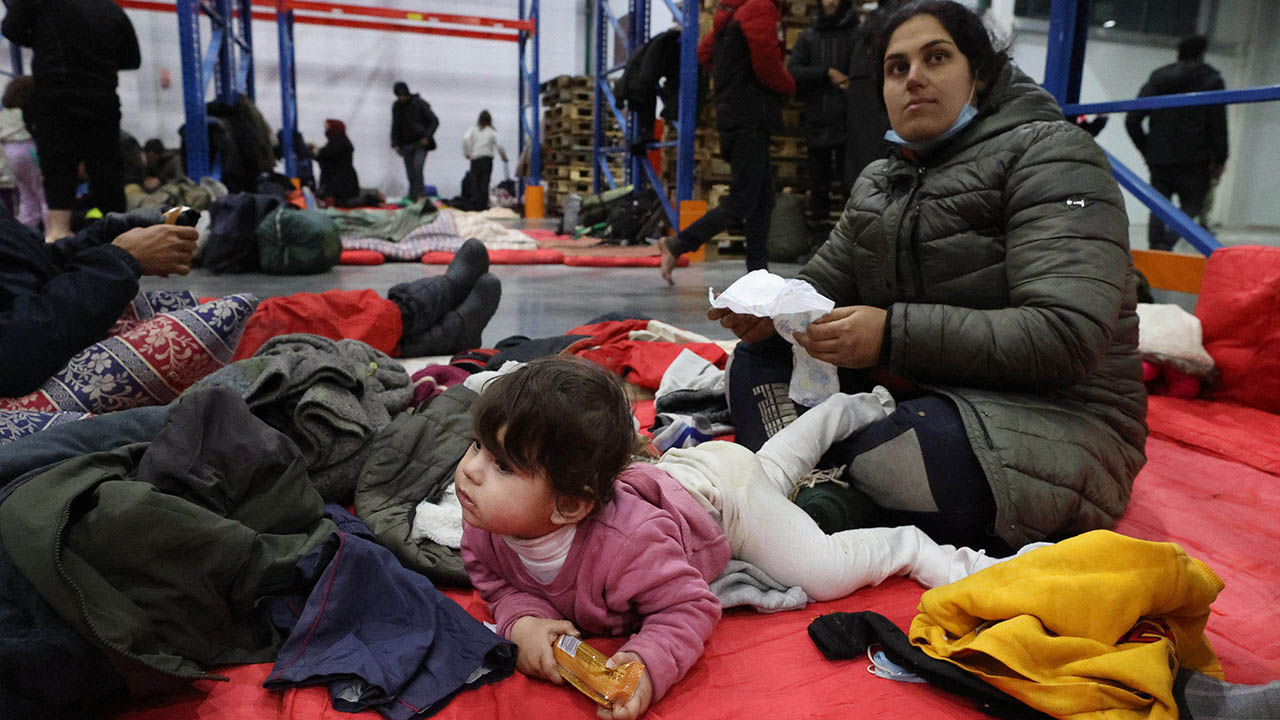 Belarus-Polonya sınırındaki göçmenler Irak'a dönüyor