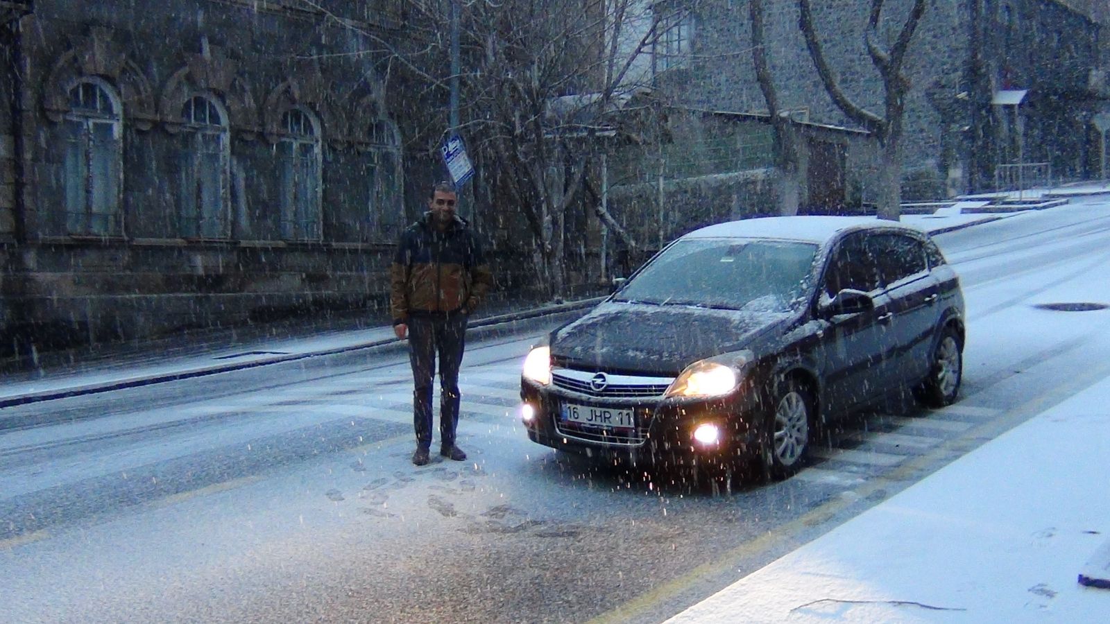 Karslılar güne bembeyaz uyandı!