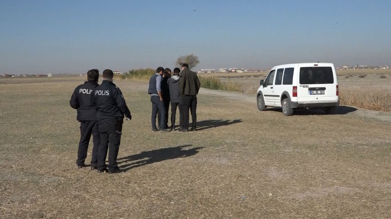 Dün oğlu intihar eden doktor "Kavuşma vakti" deyip ortadan kayboldu Dün oğlu intihar eden doktor "Kavuşma vakti" deyip ortadan kayboldu