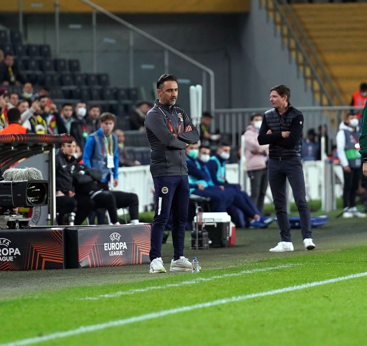Fenerbahçe, Eintracht Frankfurt ile berabere kaldı Fenerbahçe, Eintracht Frankfurt ile berabere kaldı