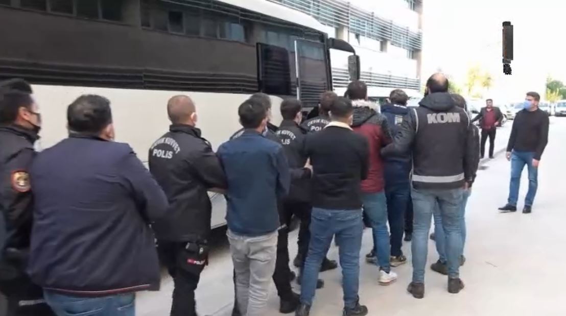 Antalya'da 'sahte alkol fabrikası' deşifre oldu