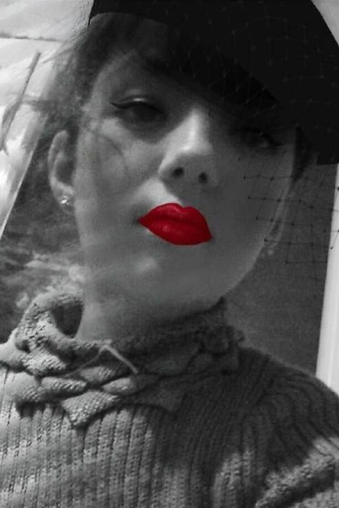 Liseli Nefise Buruk'u yaya geçidinde kamyonet ezdi