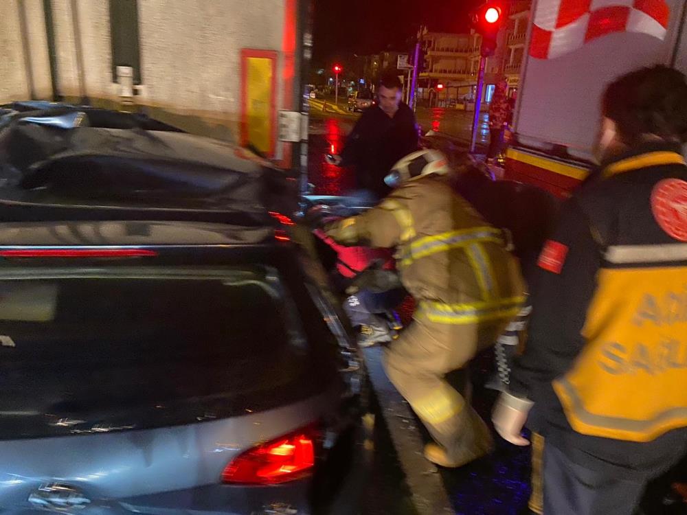 Balıkesir'de feci kaza! Tırın altına giren sürücü hayatını kaybetti