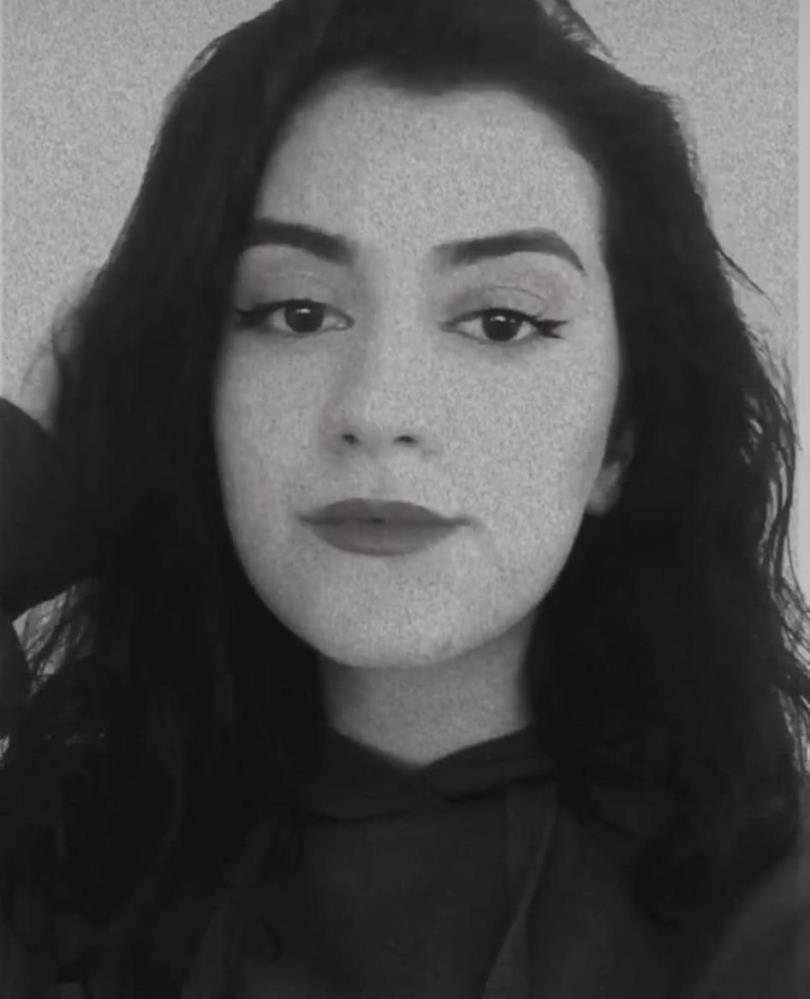 Komşuları kokudan rahatsız oldu, genç kadının acı sonu