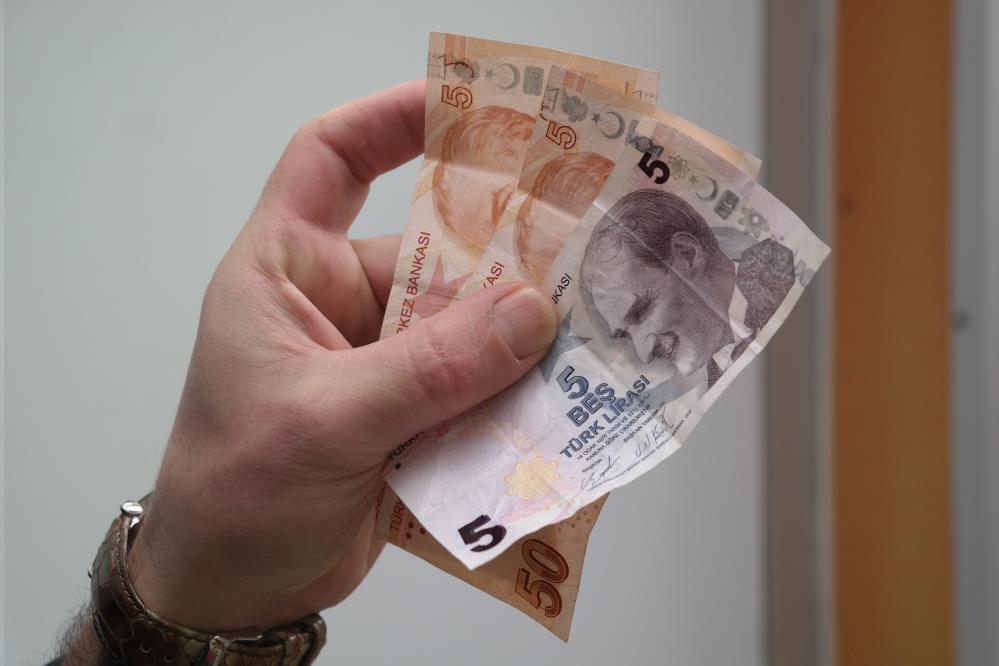 Hatalı basım paraları saklıyor: 25-30 bine satarım