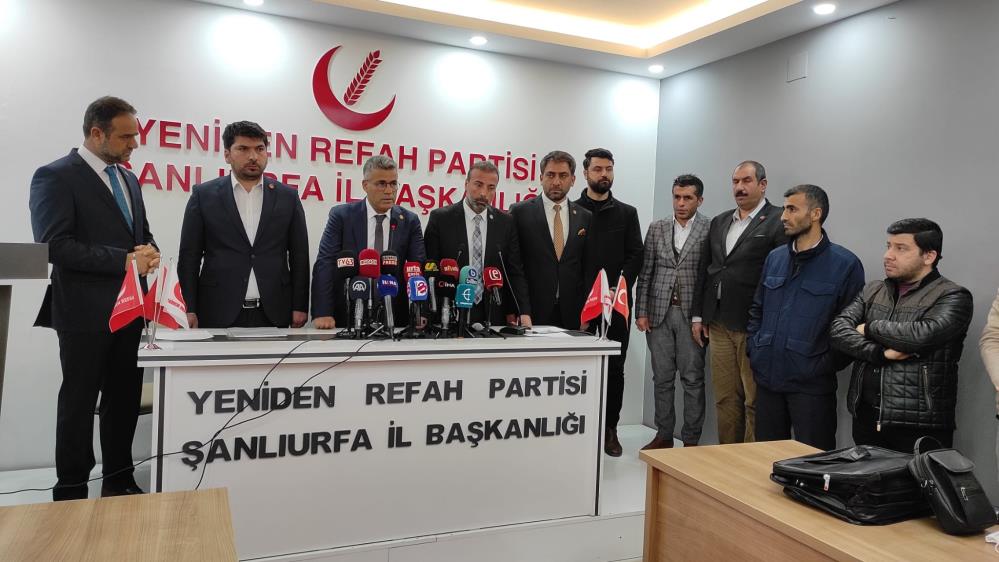 'Artık dayanamayacağız' dediler! Yeniden Refah Partisi'nde toplu istifa