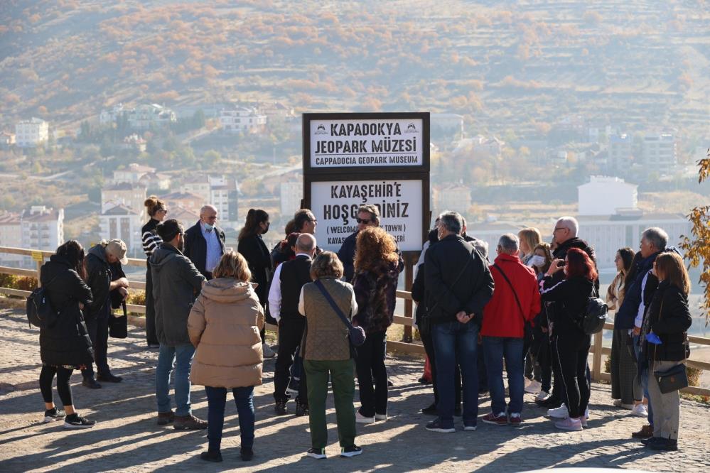 Kapadokya'da ziyaretçi sayısı geçen yıla göre yüzde 50 arttı Kapadokya'da ziyaretçi sayısı geçen yıla göre yüzde 50 arttı