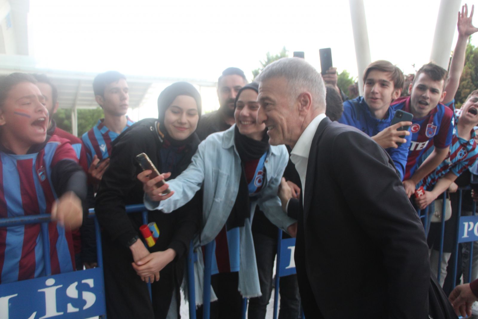 Şampiyon Trabzonspor 36. haftada Hatayspor deplasmanında....