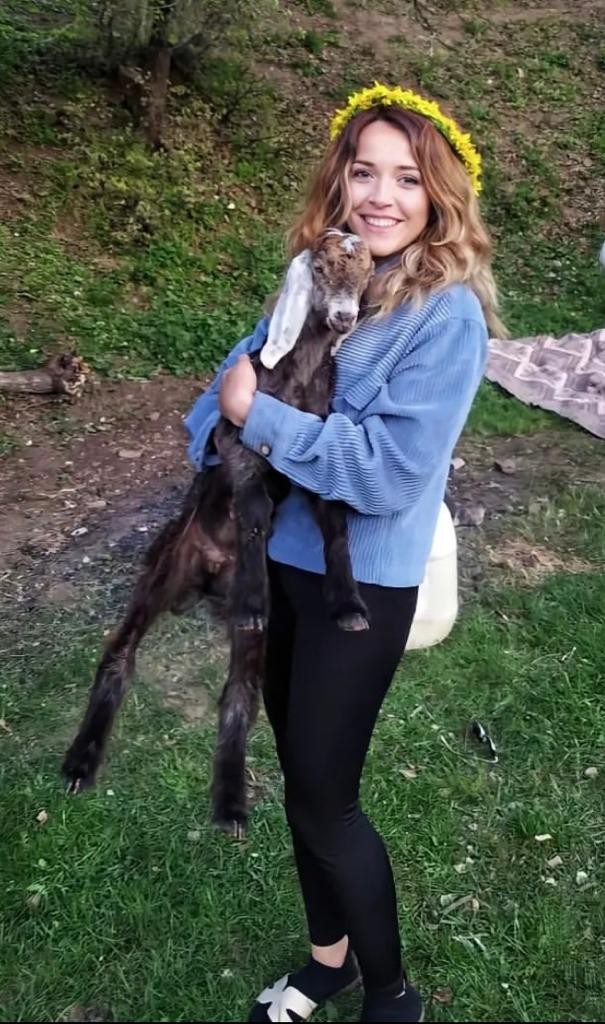 25 yaşındaki Zeynep'in acı sonu: Cam silerken 3. kattan düştü