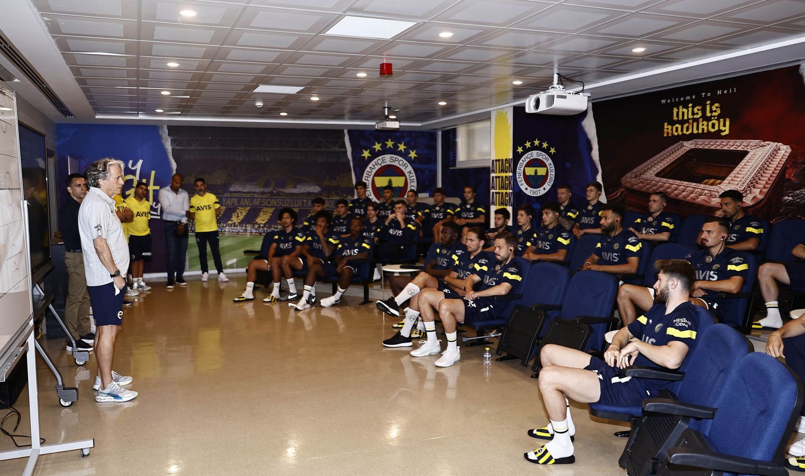 Jorge Jesus Samandıra'da beyin yıkamaya başladı... Fenerbahçe'de  Jorge Jesus Samandıra'da beyin yıkamaya başladı... Fenerbahçe'de