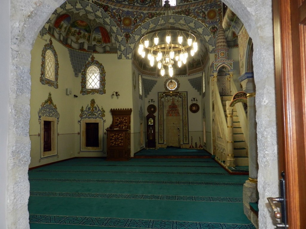 Cumhurbaşkanı Erdoğan canlı bağlantıyla Prizren'de cami açtı