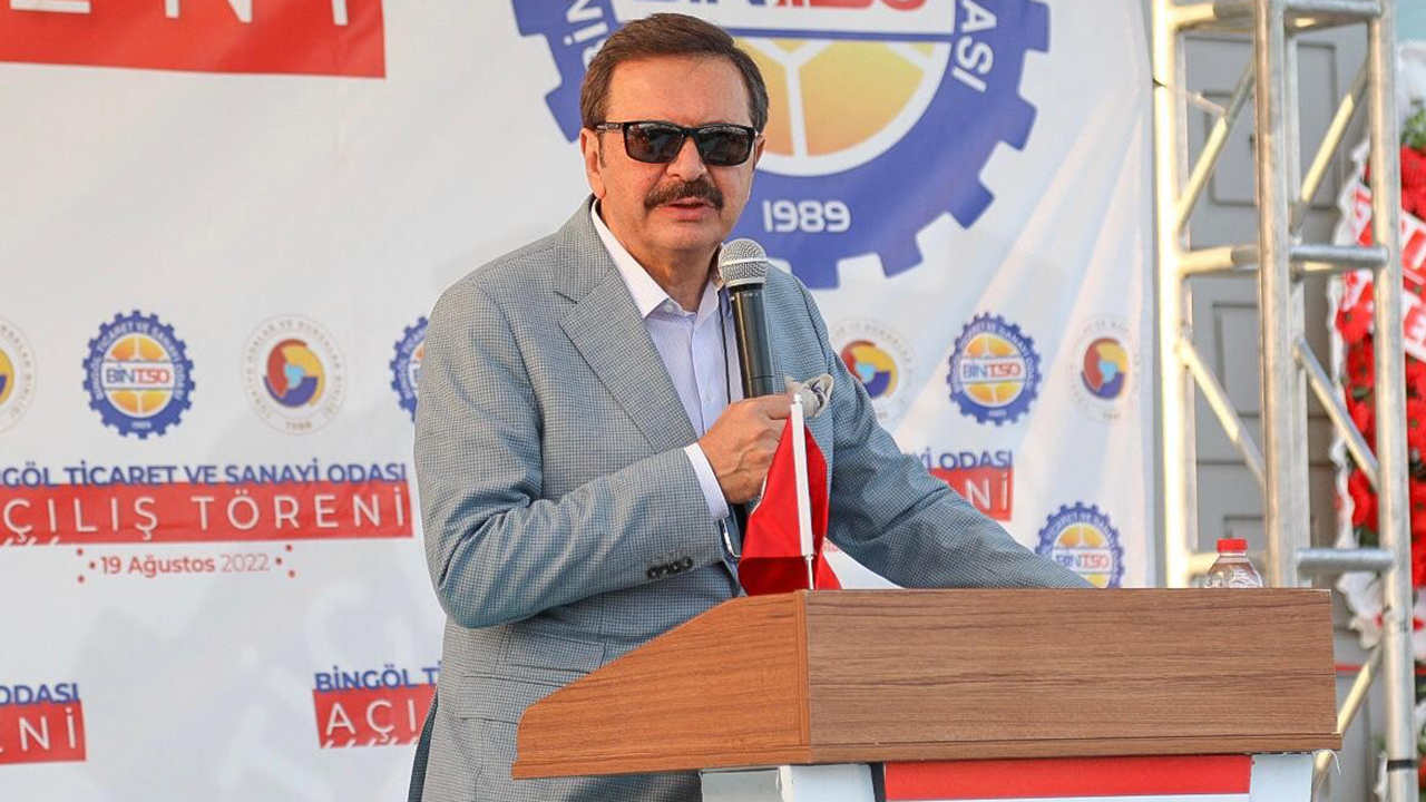 TOBB Başkanı Hisarcıklıoğlu: TOGG mart ayında yollarda olacak TOBB Başkanı Hisarcıklıoğlu: TOGG mart ayında yollarda olacak