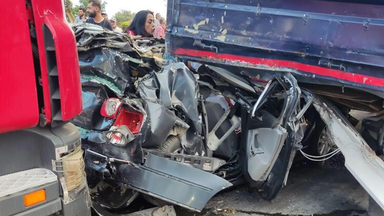Ankara'da freni boşalan tır dehşet saçtı: 1'i polis 3 yaralı