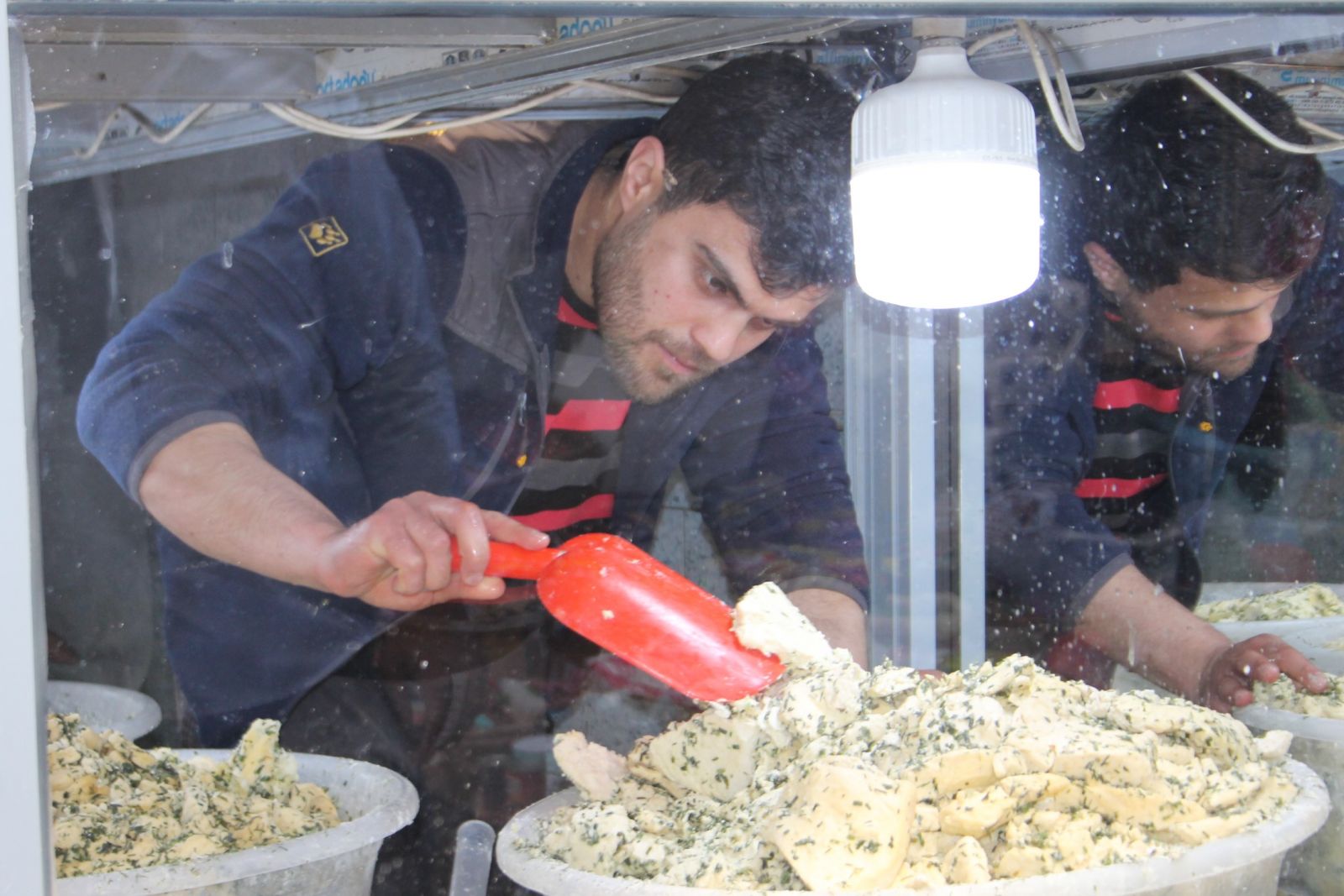 Siirt'te aşırı yağışlar peynir fiyatlarını etkiledi