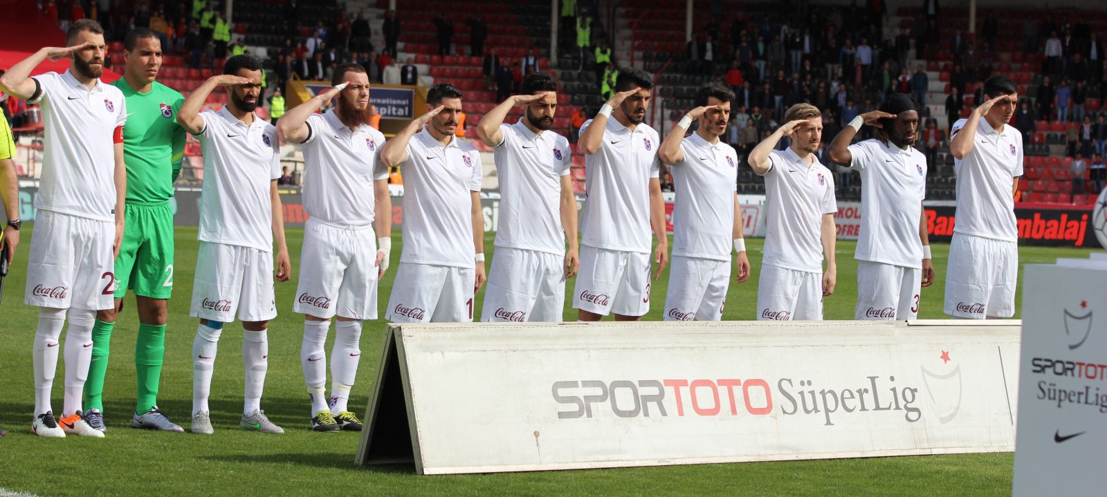 Trabzonspor deplasmanda 6 ay sonra kazandı Trabzonspor deplasmanda 6 ay sonra kazandı