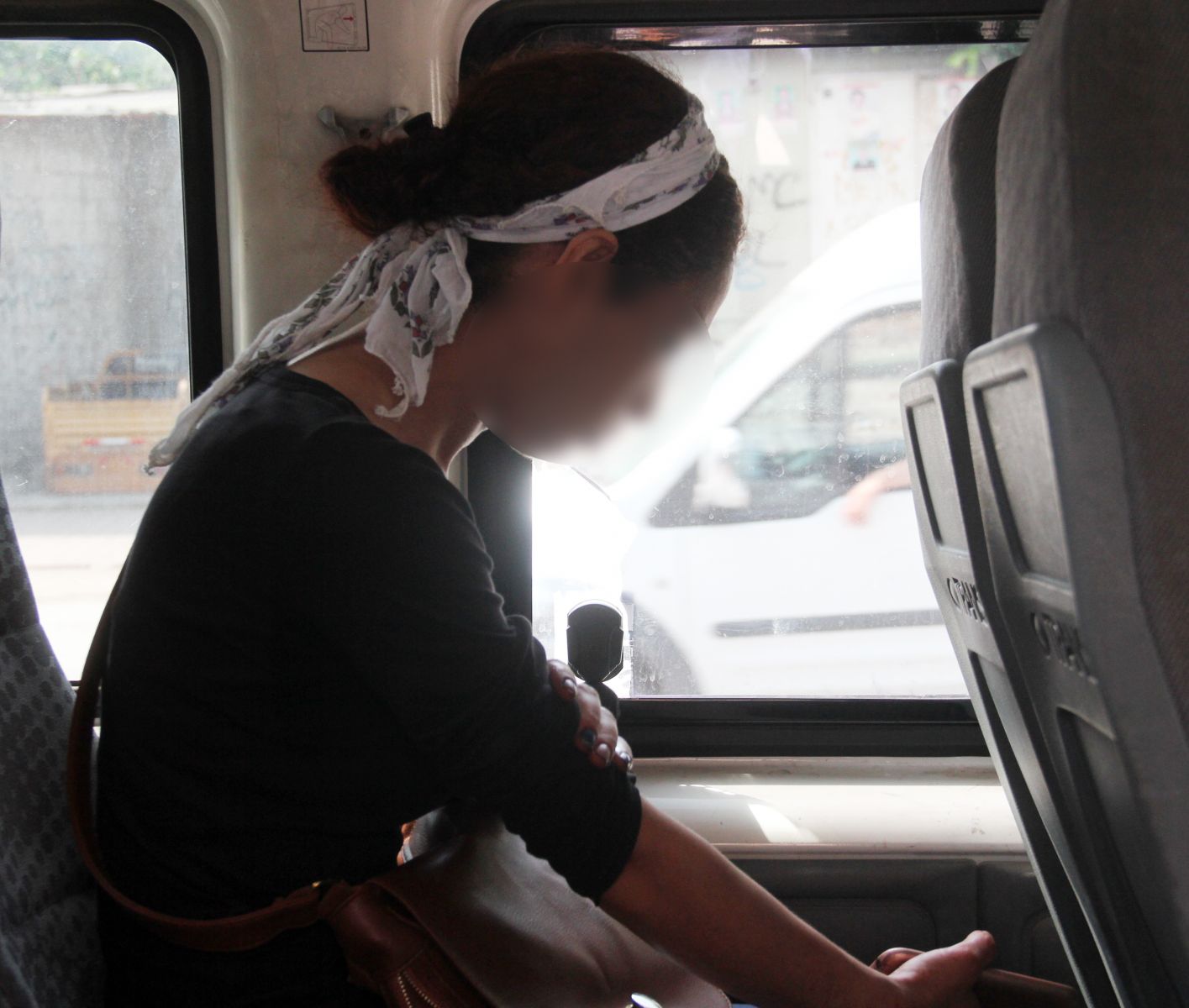 Darp eden sevgilisinin iş yerini kundakladı