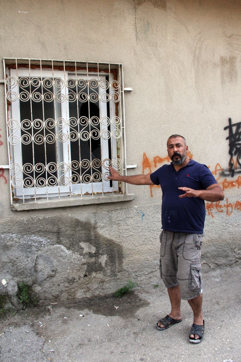 Darp eden sevgilisinin iş yerini kundakladı