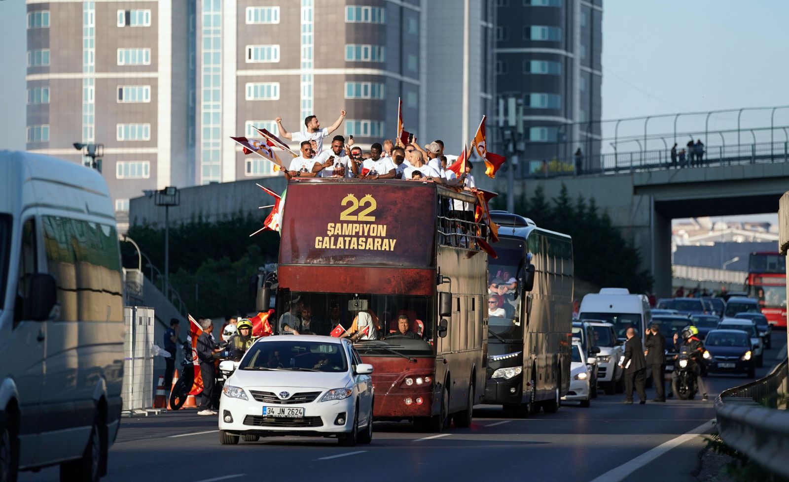 Galatasaray 22. şampiyonluk kupasını aldı!