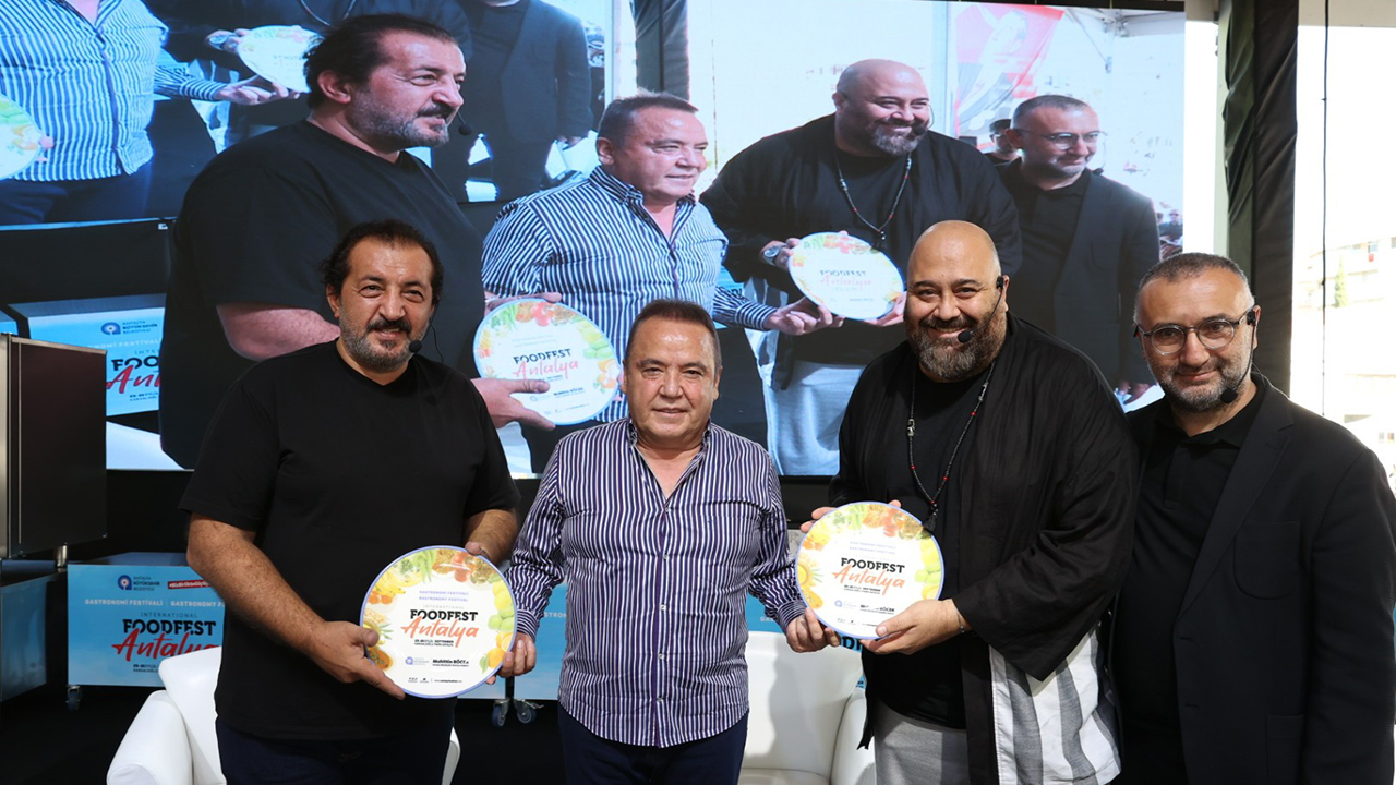 Mehmet Yalçınkaya, Somer Sivrioğlu ve Danilo Zanna Antalya'da