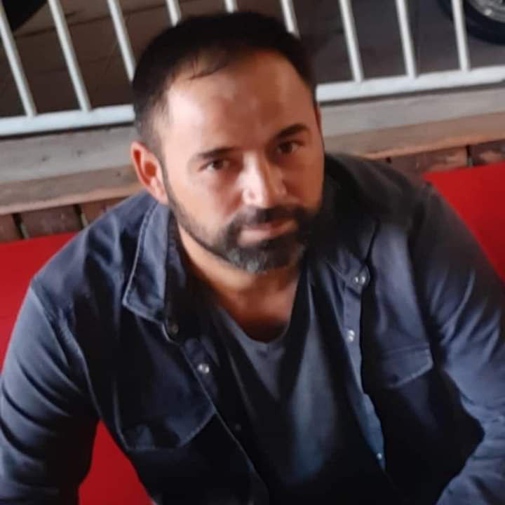 İzmir'de korkunç cinayet! Kahvaltı masasında oğlunu öldürdü İzmir'de korkunç cinayet! Kahvaltı masasında oğlunu öldürdü