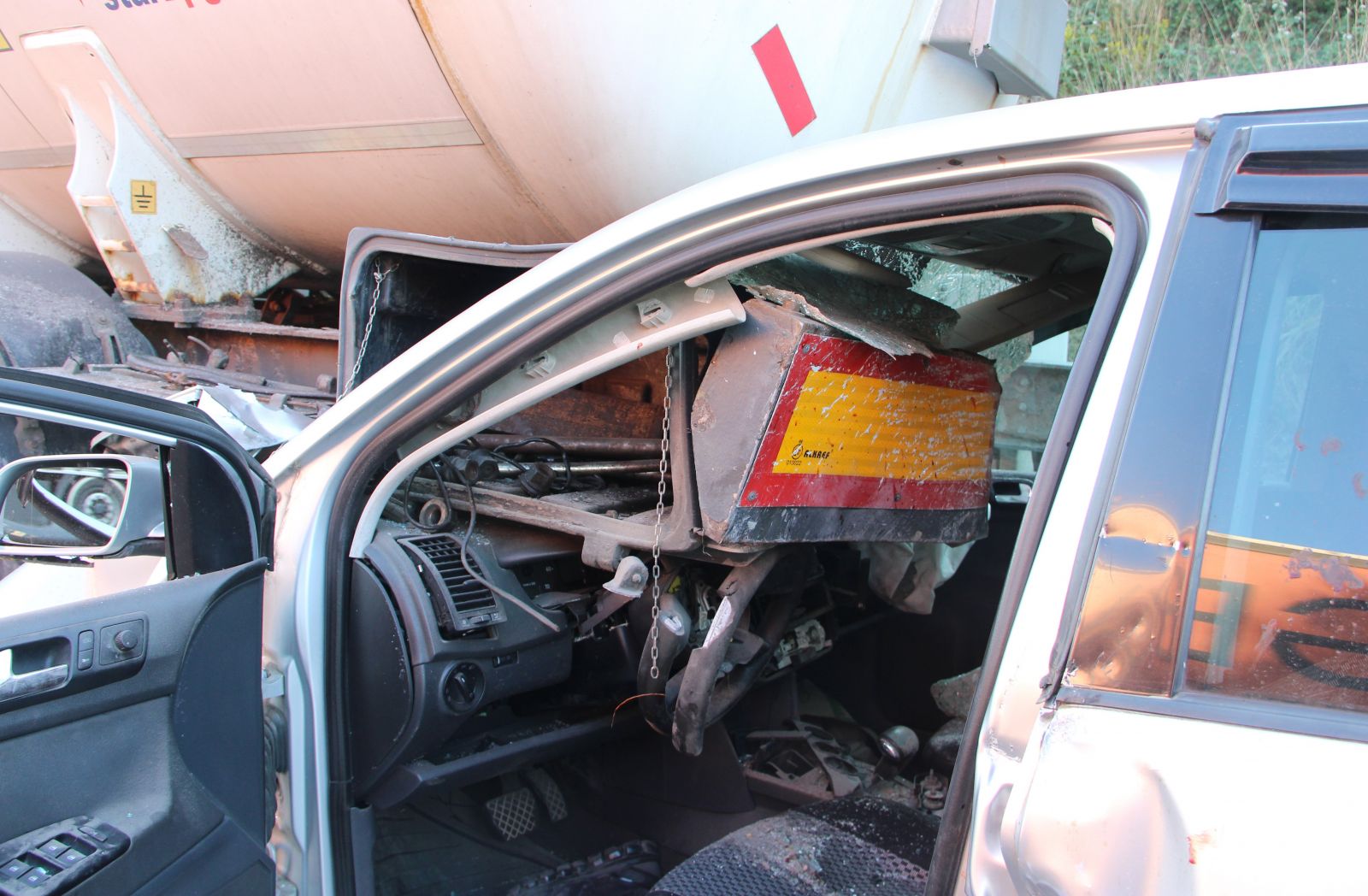 TEM Otoyolu’nda feci kaza: 1 ölü, 1 yaralı TEM Otoyolu’nda feci kaza: 1 ölü, 1 yaralı