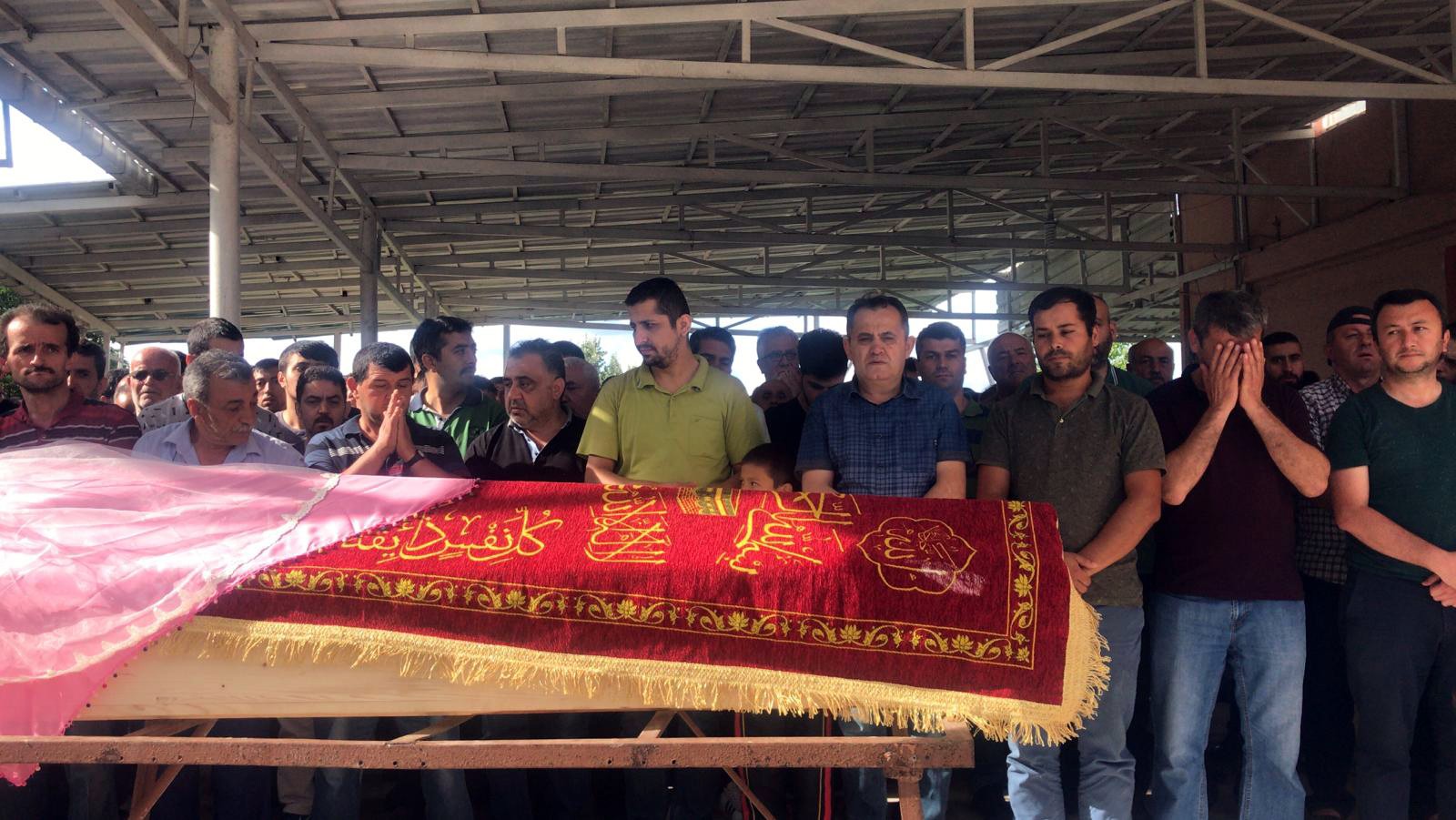 Kazada hayatını kaybeden genç kız son yolculuğuna uğurlandı