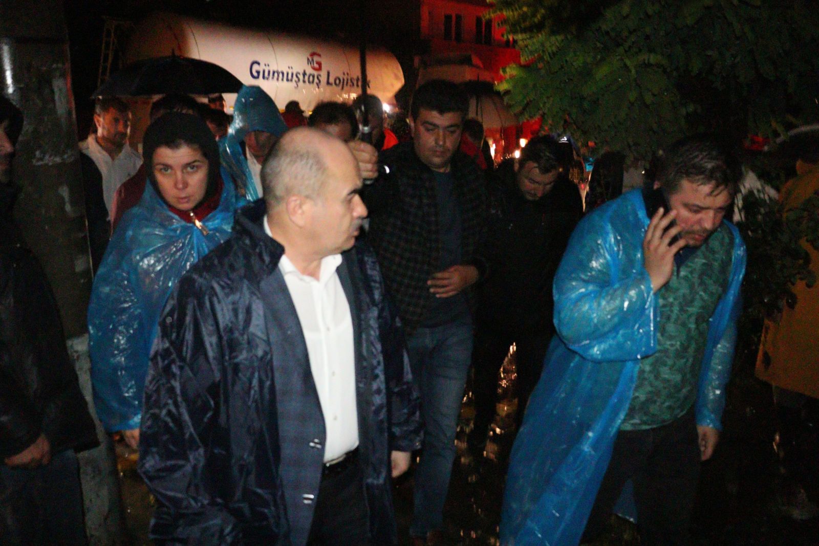 Düzce’nin Cumayeri ilçesinde sel, heyelana neden oldu