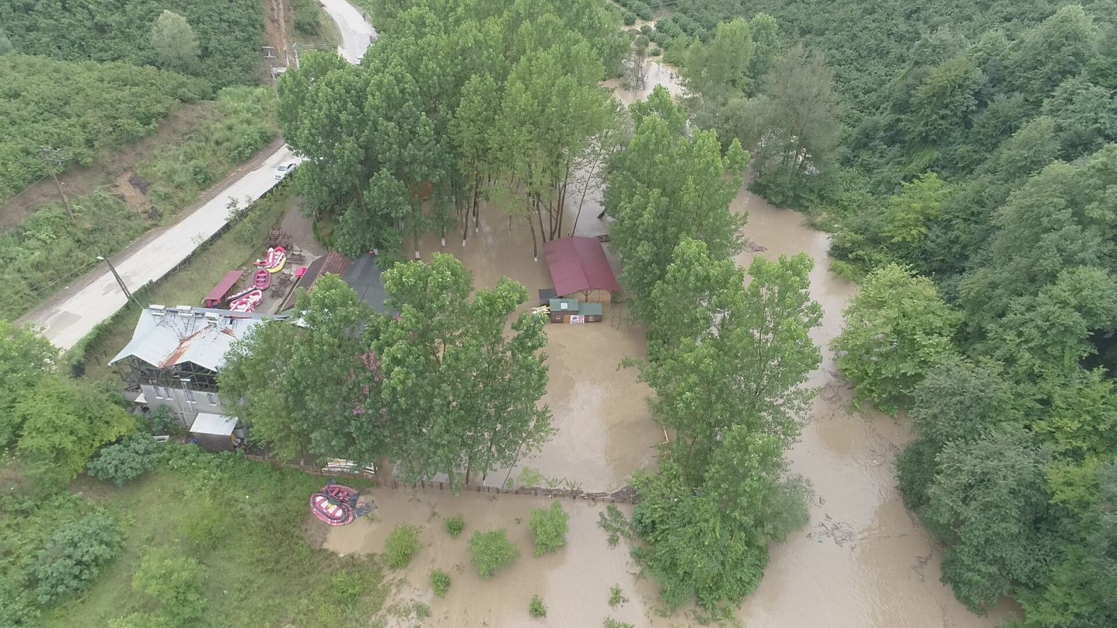 Düzce Valisi Dağlı: 7 kişinin kayıp olduğu ihbarı geldi