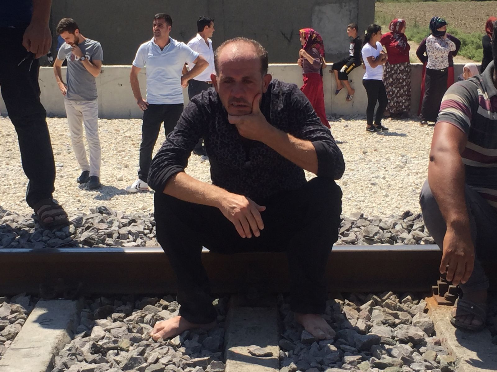 Bayram günü ölen evlada son bakış