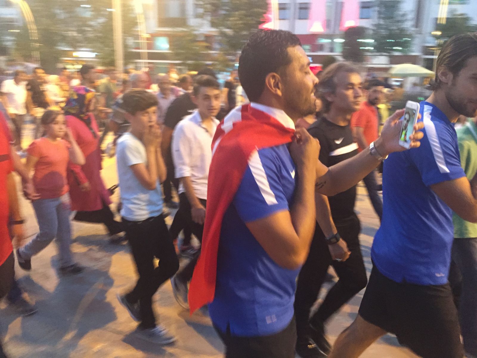 O isim Türk bayrağıyla yürüdü...